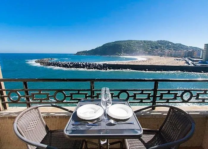 Ocean Views In The Center San Sebastián