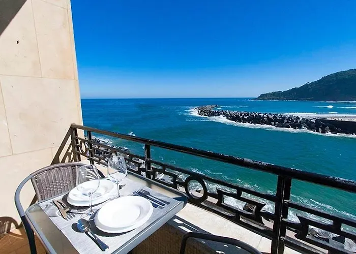 Ocean Views In The Center * San Sebastián